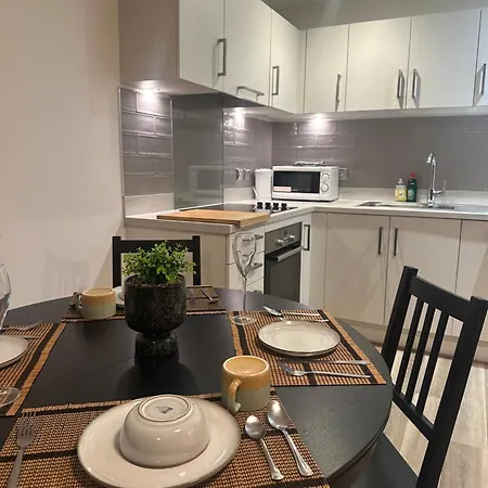 In Centre - Free Parking Apartament *